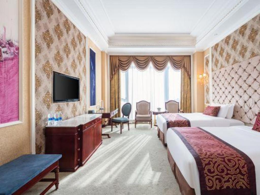 Eurasia Convention International Hotel Wuhan Esterno foto