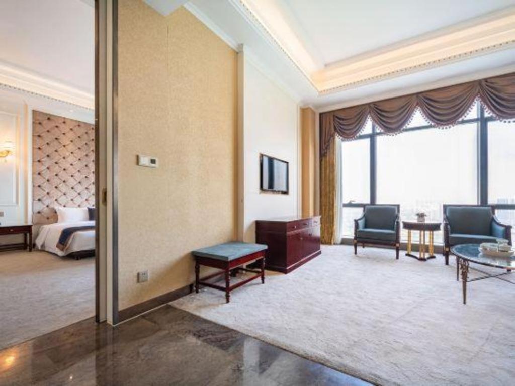 Eurasia Convention International Hotel Wuhan Esterno foto