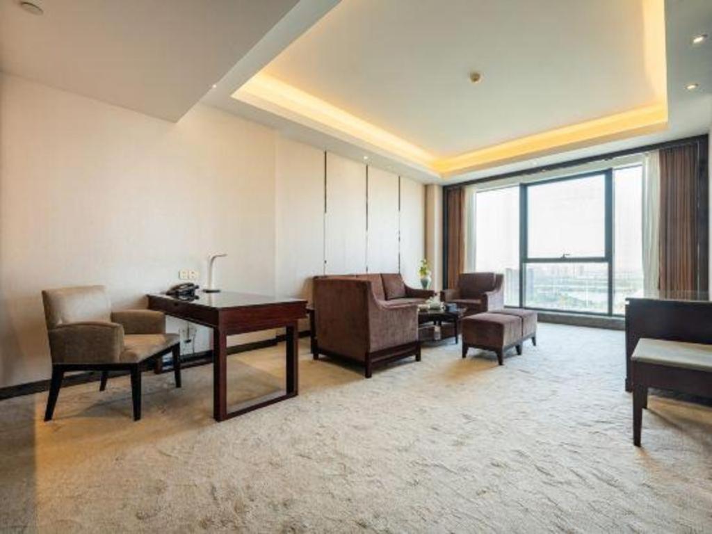 Eurasia Convention International Hotel Wuhan Esterno foto