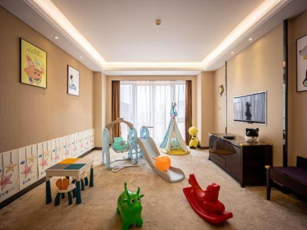 Eurasia Convention International Hotel Wuhan Esterno foto