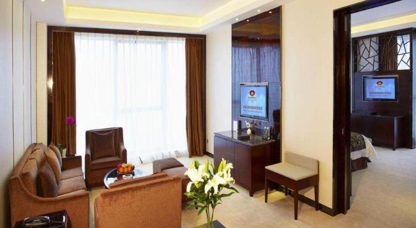 Eurasia Convention International Hotel Wuhan Esterno foto